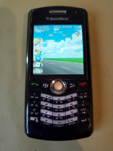 Blackberry pearl 8110 - blackberry,